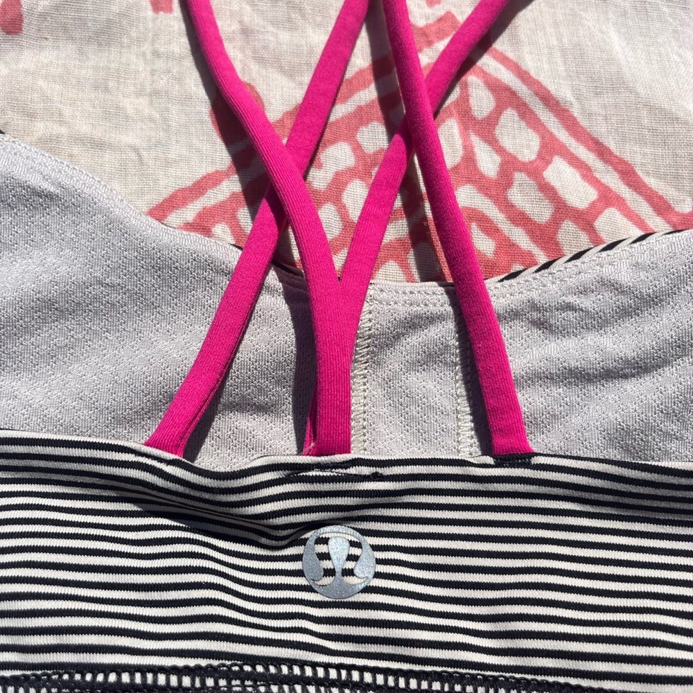 Lululemon Sports Bra - Picture 4 of 7